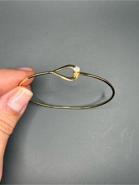 Avon Gold Tone Wish Upon a Star Bracelet
